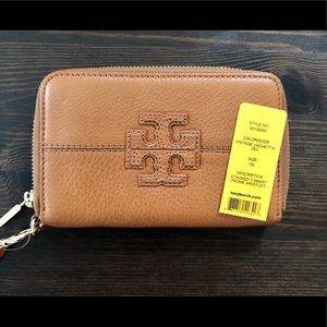 TORY BURCH Stacked TZip Around Continental Wallet